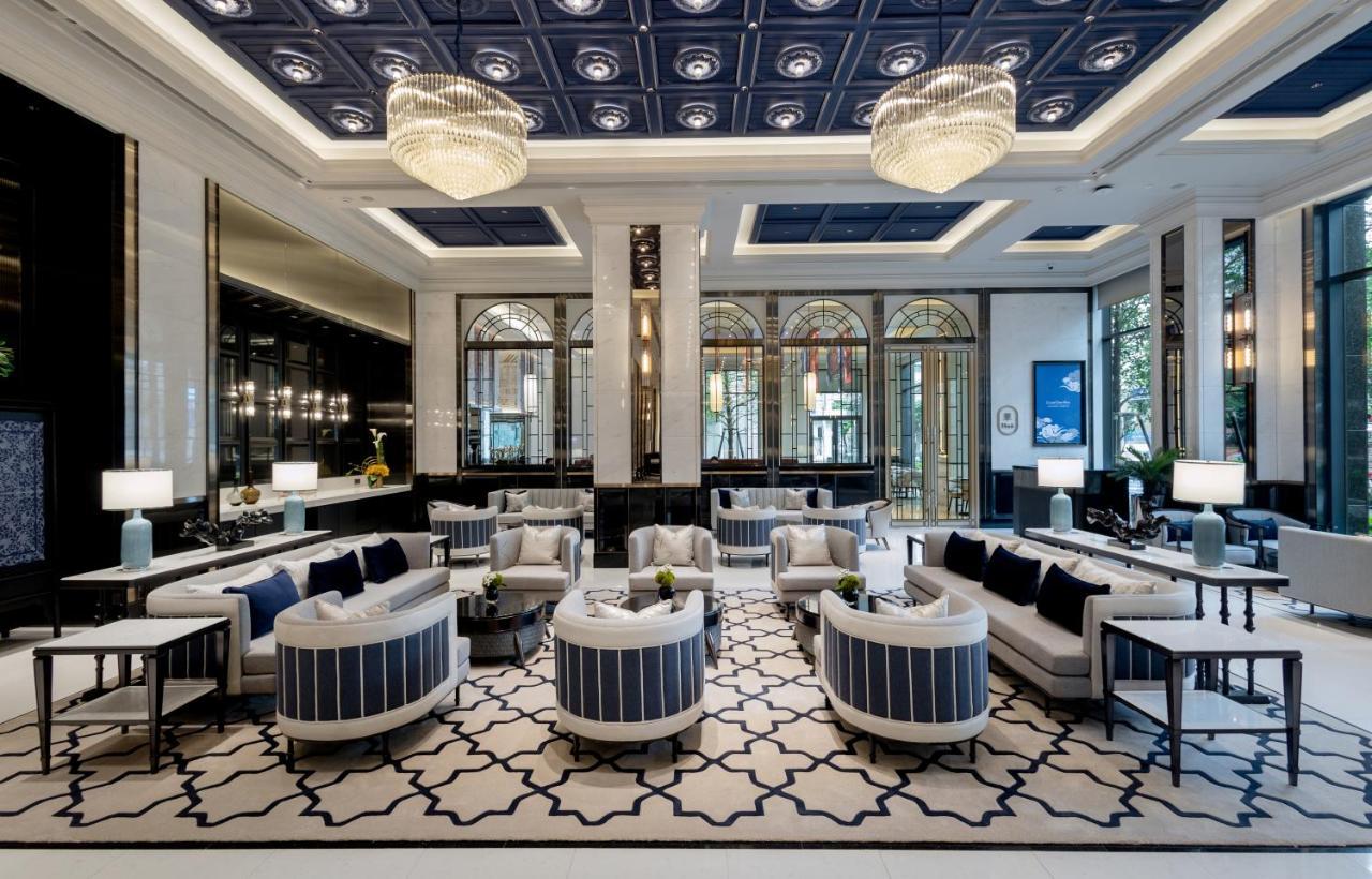 Hotel Grande Centre Point Surawong Bangkok Exterior foto The lobby of the hotel