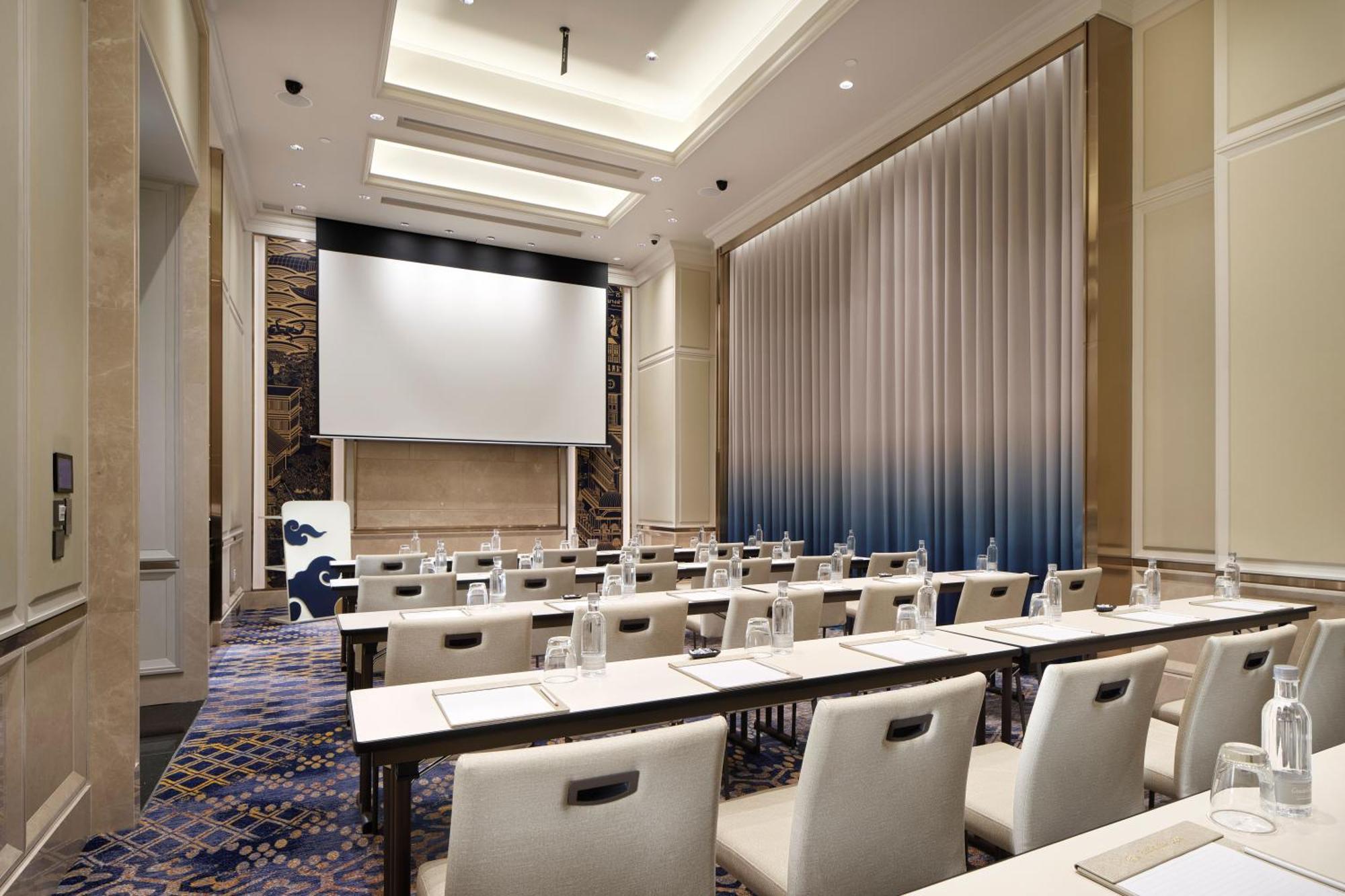 Hotel Grande Centre Point Surawong Bangkok Exterior foto Meeting room