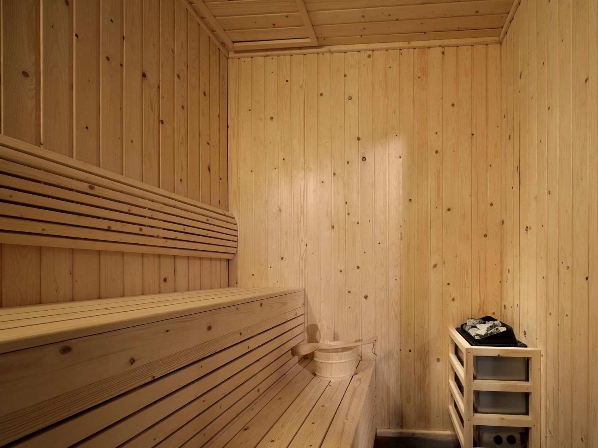 Hotel Grande Centre Point Surawong Bangkok Exterior foto A Finnish sauna