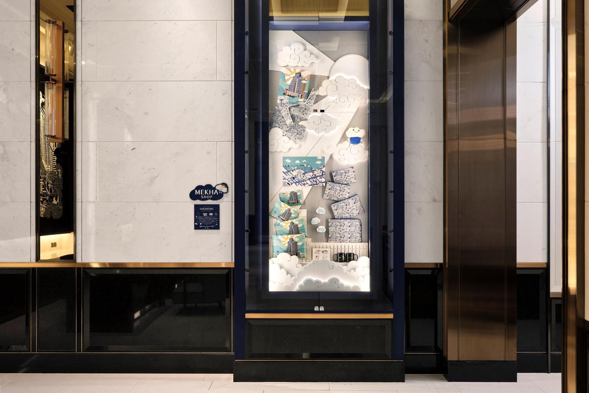 Hotel Grande Centre Point Surawong Bangkok Exterior foto Tiffany's Blue Book